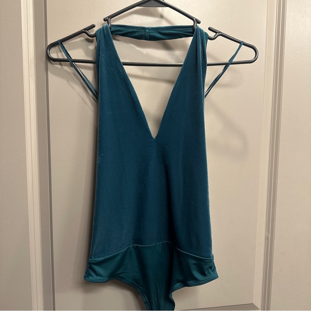 EXPRESS Green Body Contour Velvet Deep V-Neck Halter Bodysuit